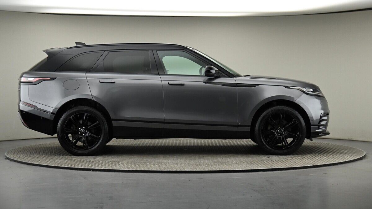 Land Rover Range Rover Velar Urban Image 27