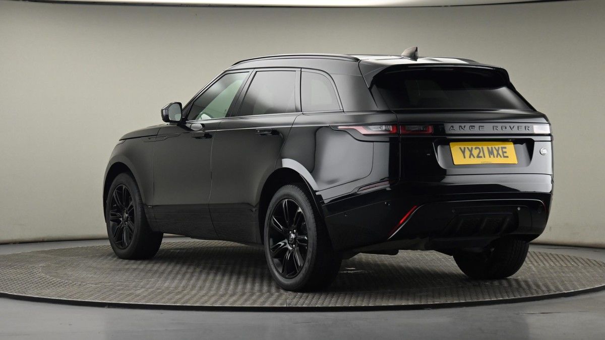 Land Rover Range Rover Velar Image 24