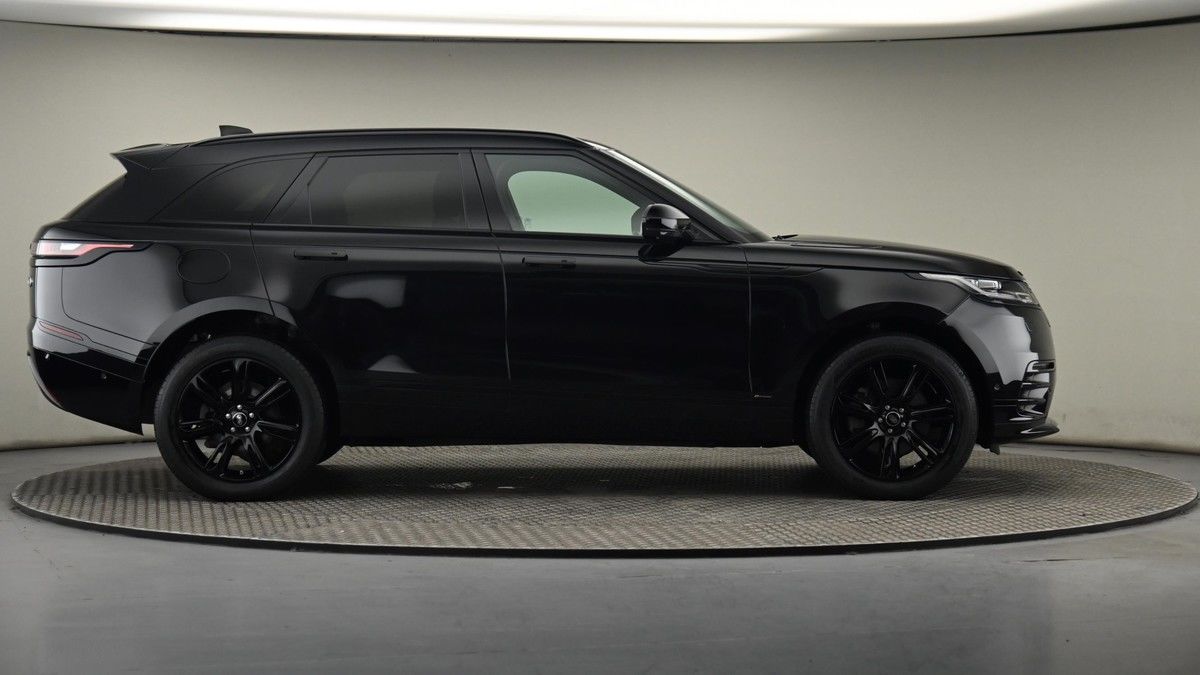 Land Rover Range Rover Velar Image 27