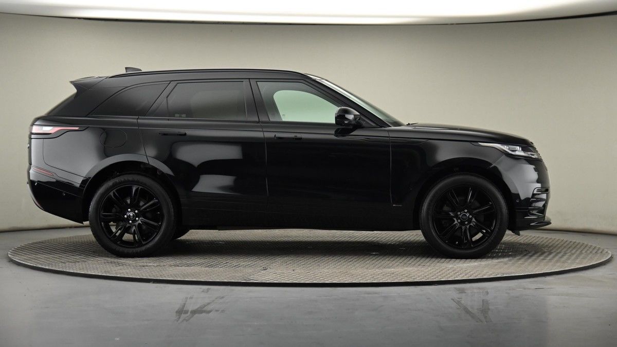 Land Rover Range Rover Velar Image 27