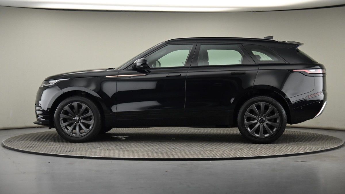 Land Rover Range Rover Velar Image 23