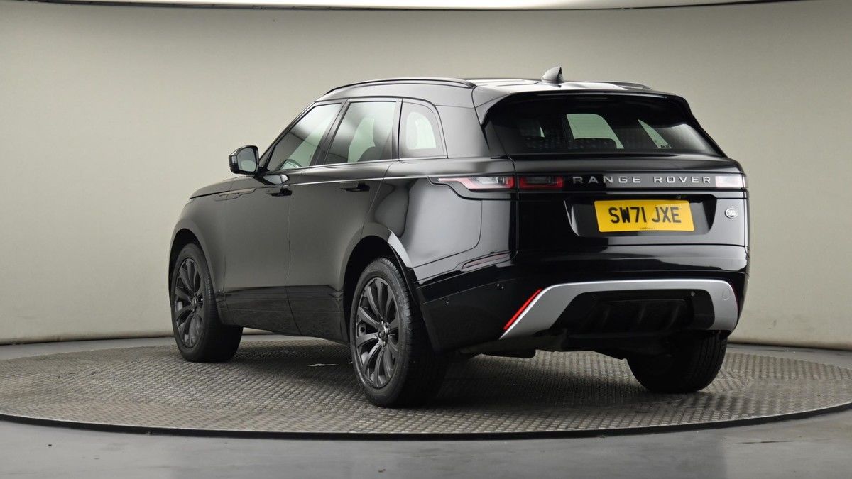 Land Rover Range Rover Velar Image 24