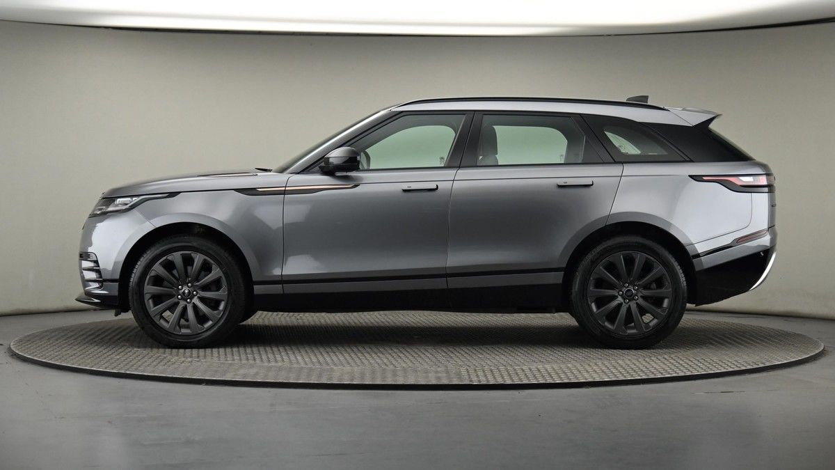 Land Rover Range Rover Velar Image 23