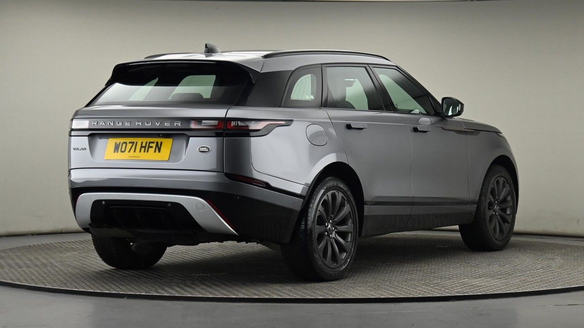 Land Rover Range Rover Velar Image 26