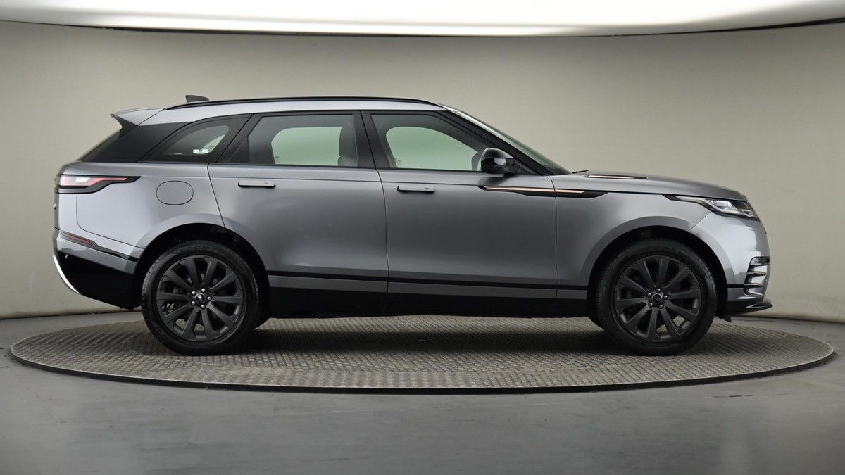 Land Rover Range Rover Velar Image 27