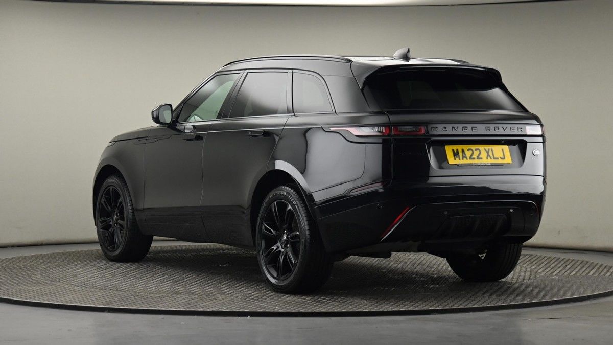 Land Rover Range Rover Velar Image 24