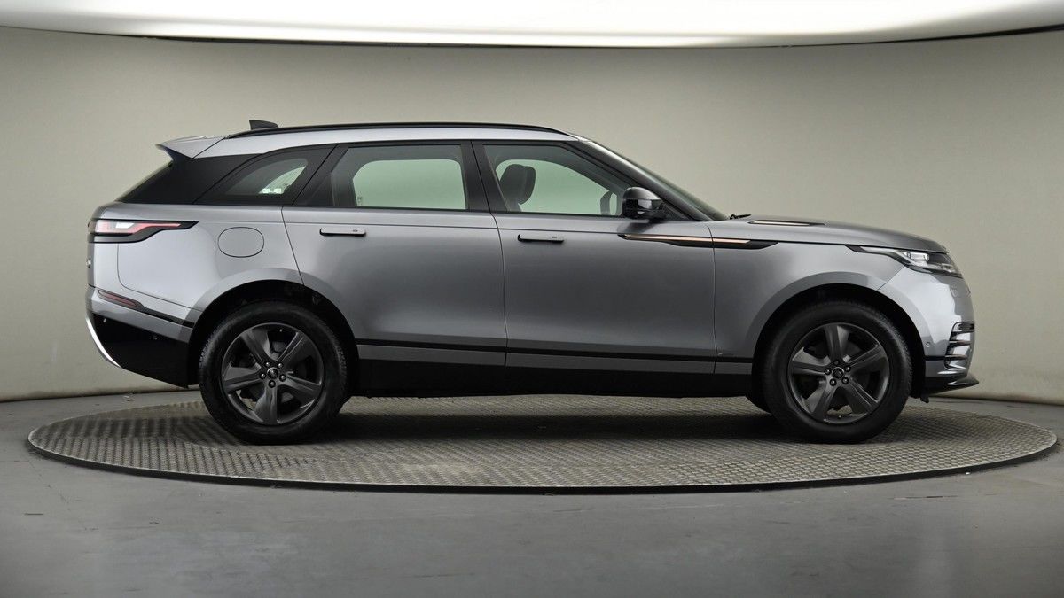 Land Rover Range Rover Velar Image 27