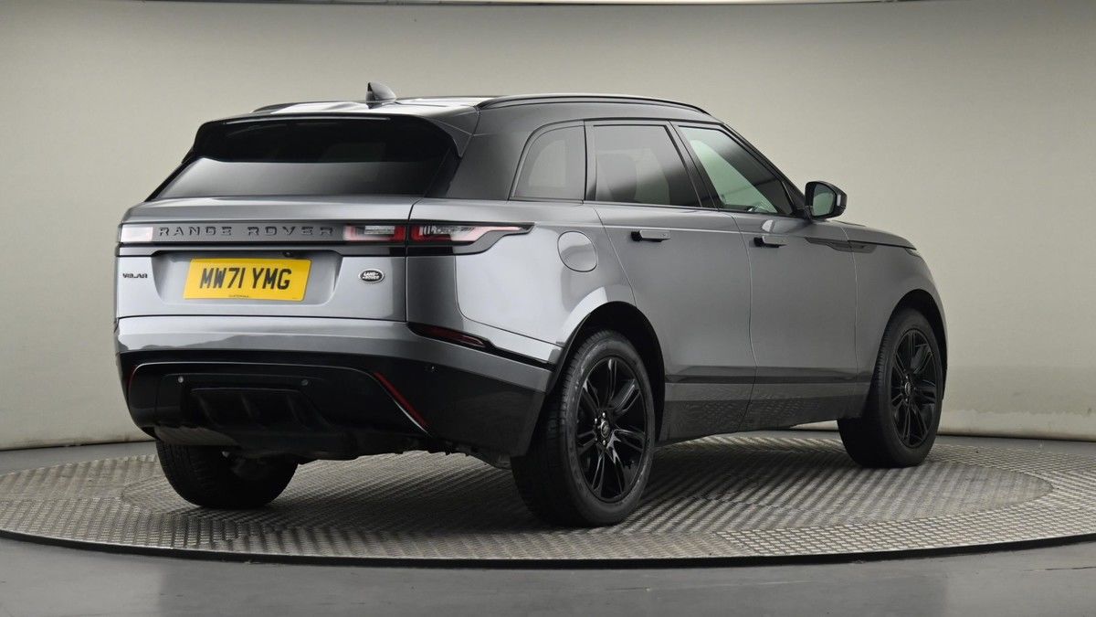 Land Rover Range Rover Velar Image 26