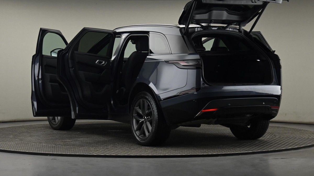Land Rover Range Rover Velar Image 29