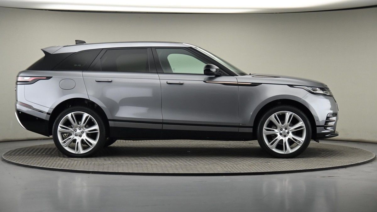 Land Rover Range Rover Velar Image 27