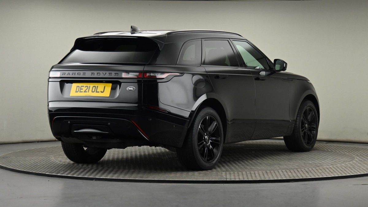Land Rover Range Rover Velar Image 26