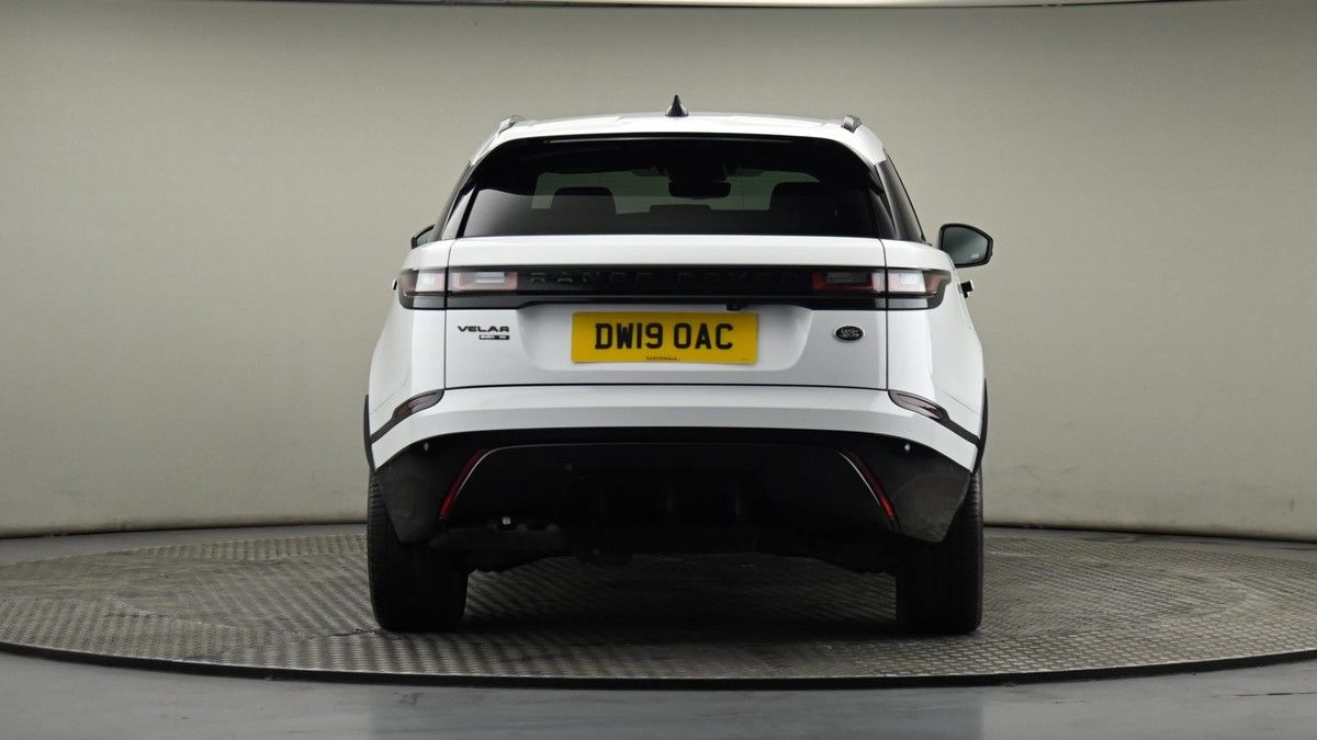 Land Rover Range Rover Velar Image 24