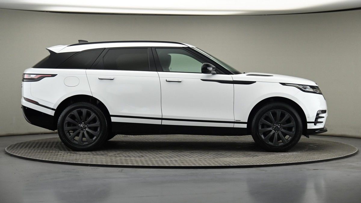 Land Rover Range Rover Velar Image 26