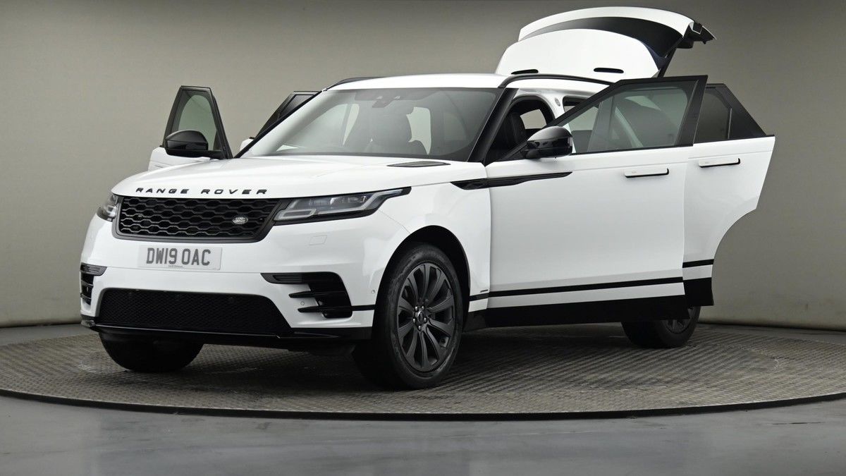 Land Rover Range Rover Velar Image 27
