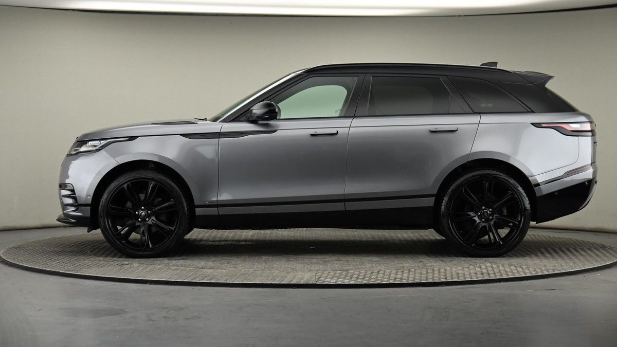 Land Rover Range Rover Velar Image 23