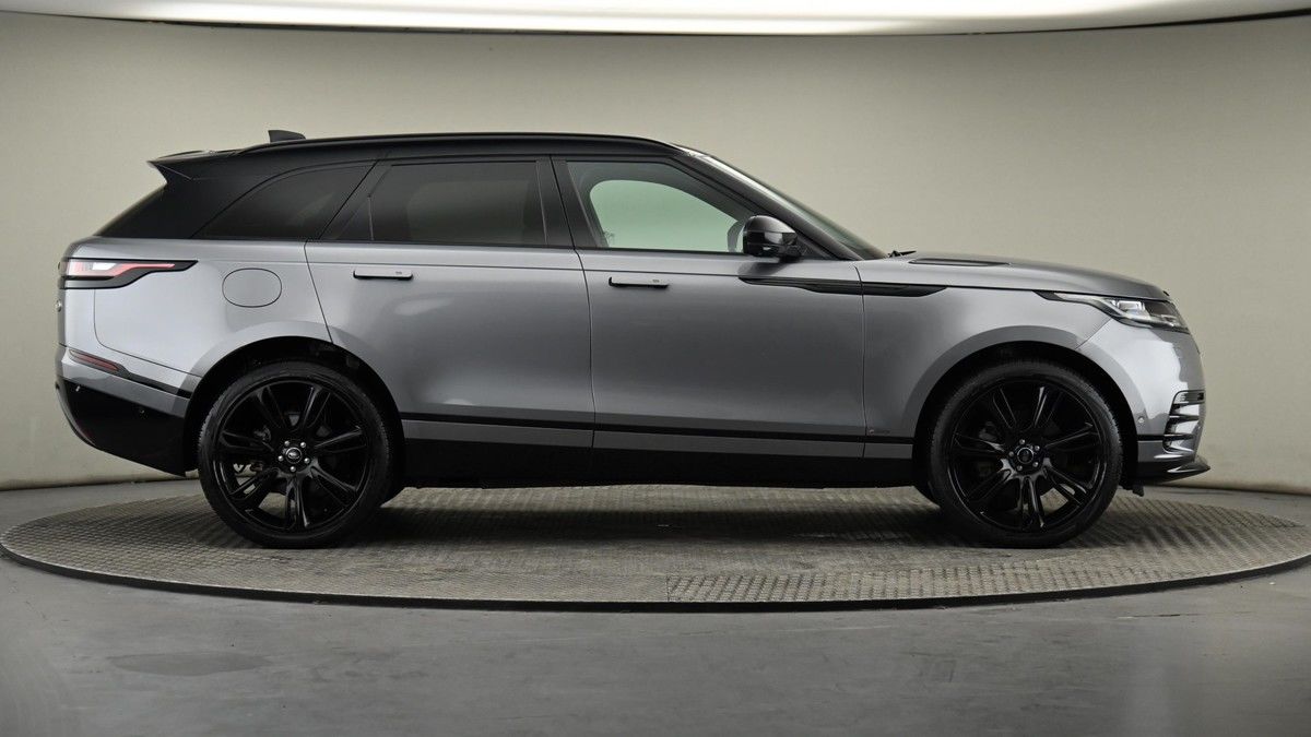 Land Rover Range Rover Velar Image 27