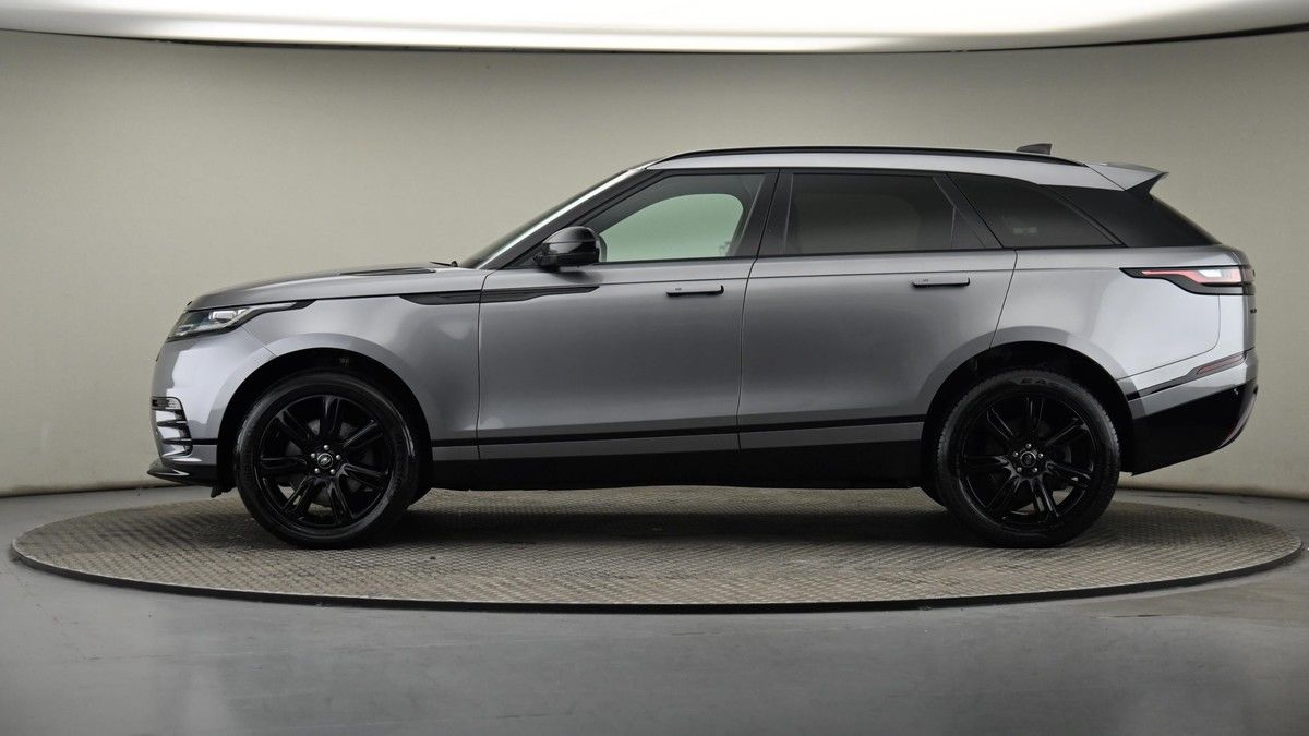 Land Rover Range Rover Velar Image 22