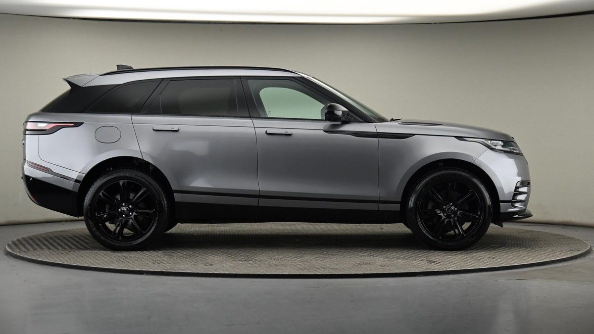 Land Rover Range Rover Velar Image 26