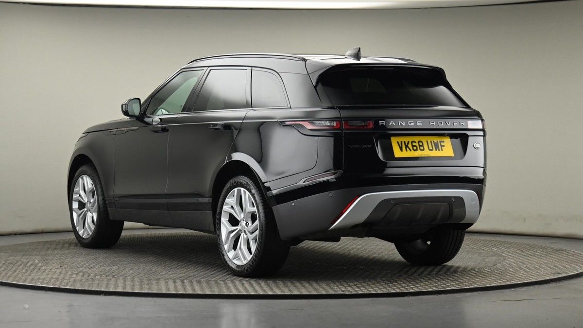 Land Rover Range Rover Velar Image 24
