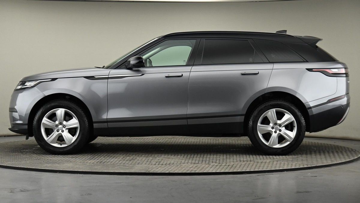 Land Rover Range Rover Velar Image 23