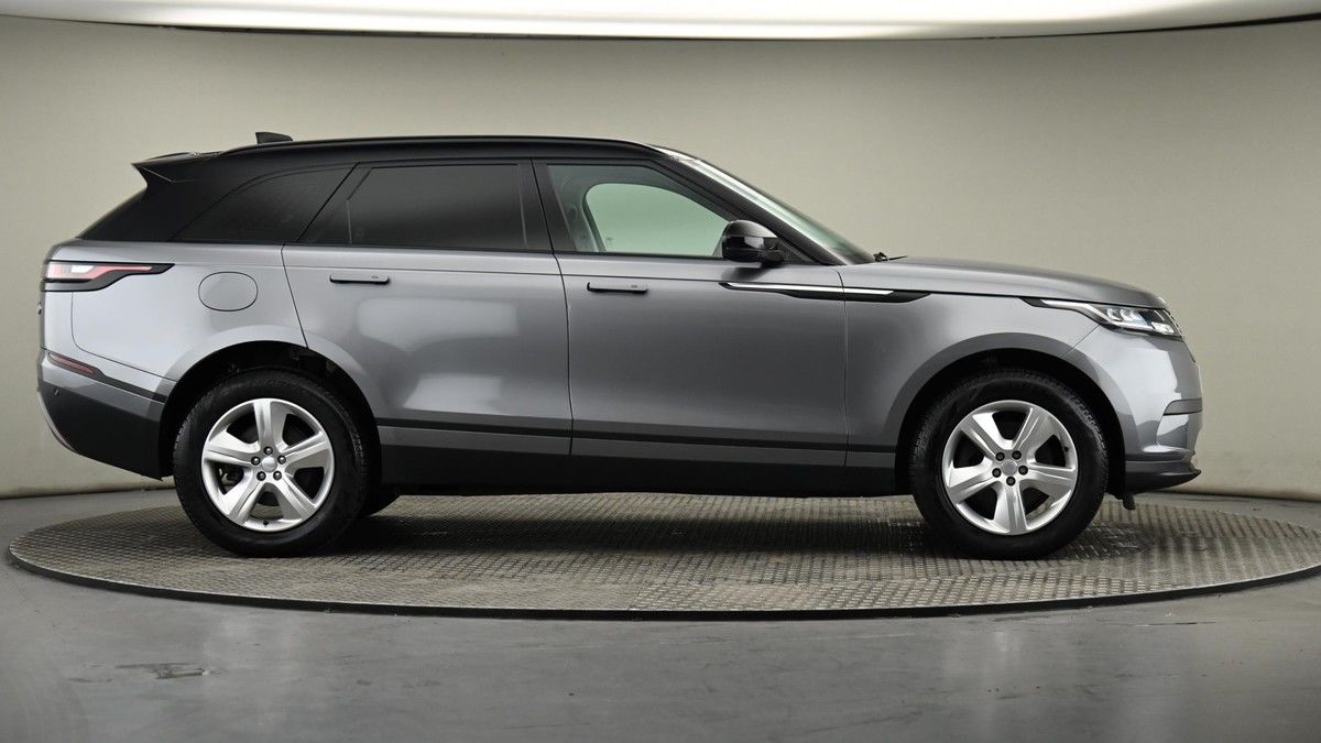 Land Rover Range Rover Velar Image 27