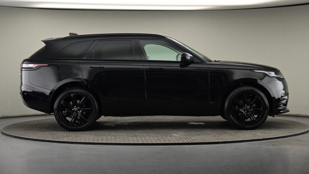 Land Rover Range Rover Velar Image 27