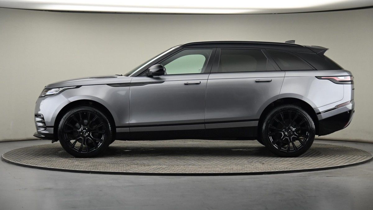 Land Rover Range Rover Velar Image 23