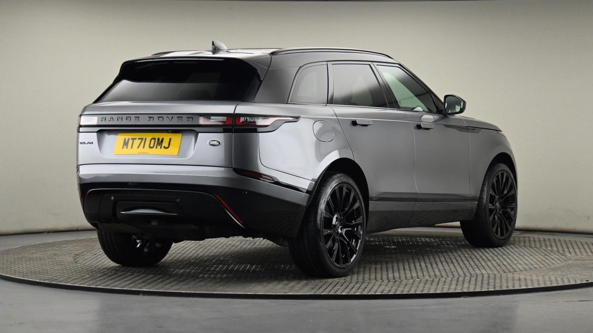 Land Rover Range Rover Velar Image 26