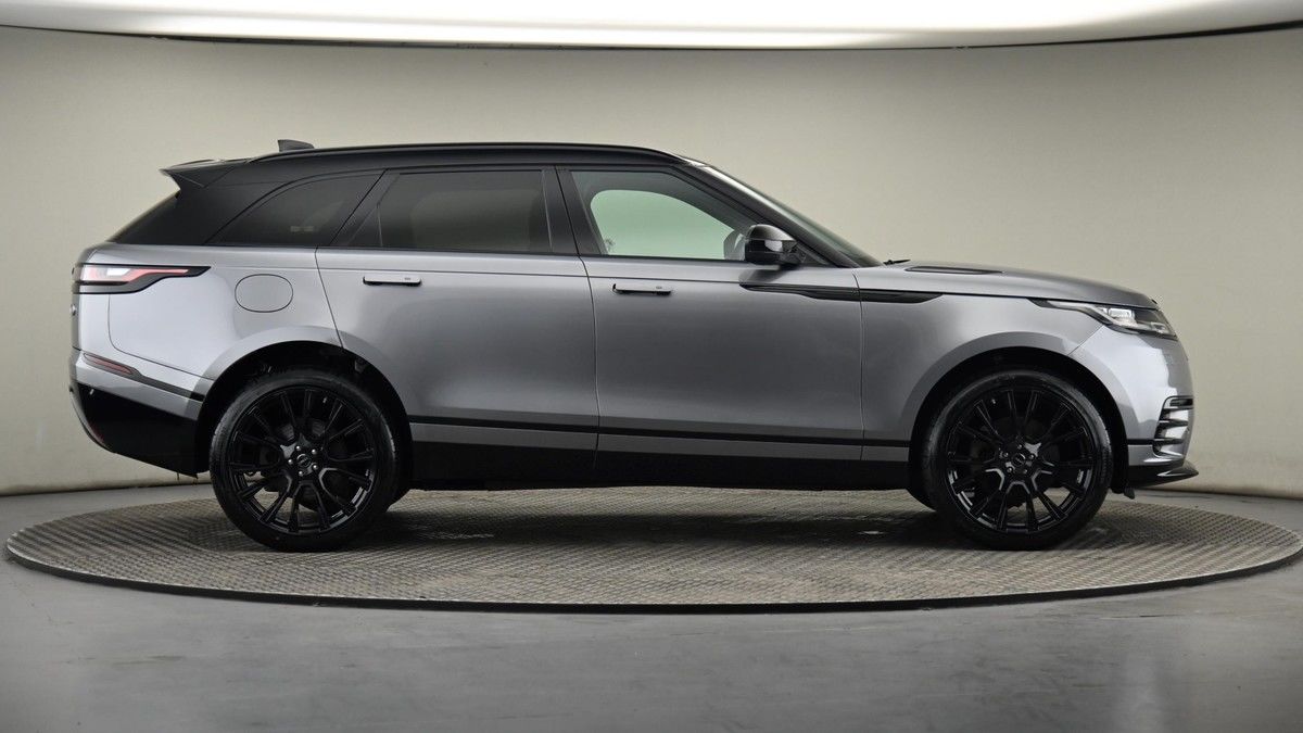 Land Rover Range Rover Velar Image 27