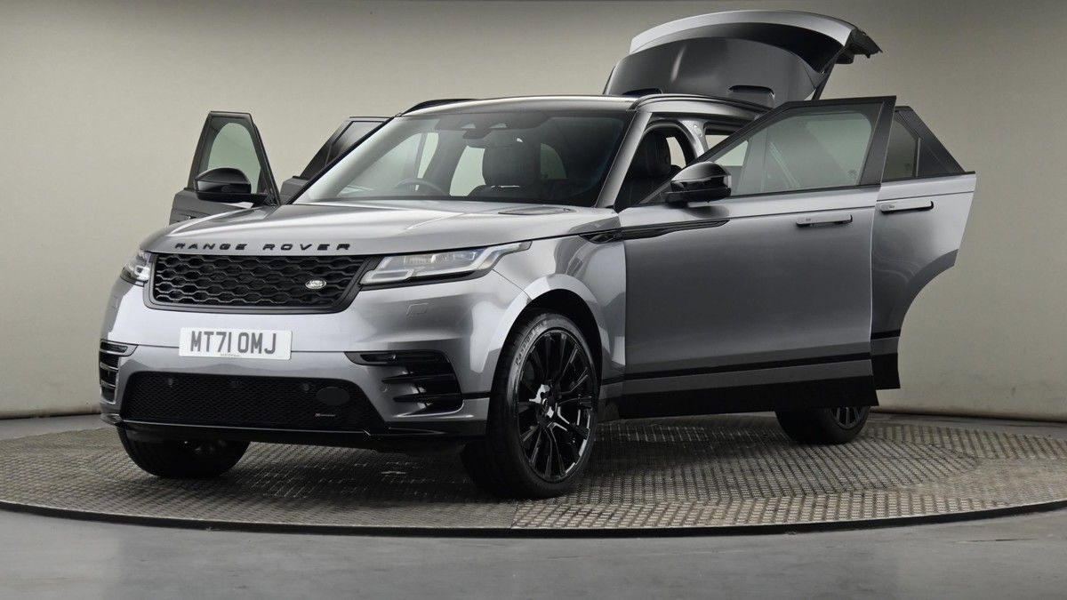 Land Rover Range Rover Velar Image 28