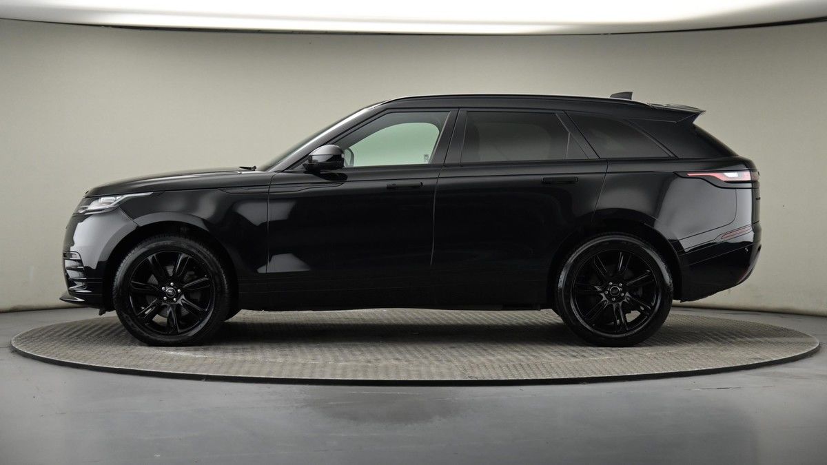 Land Rover Range Rover Velar Image 22