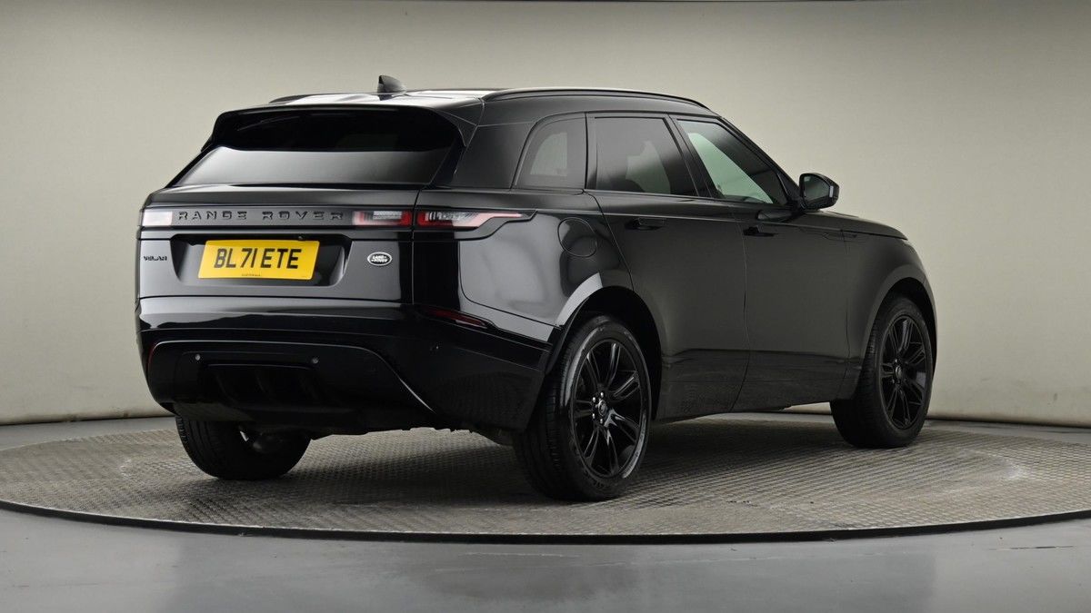 Land Rover Range Rover Velar Image 25