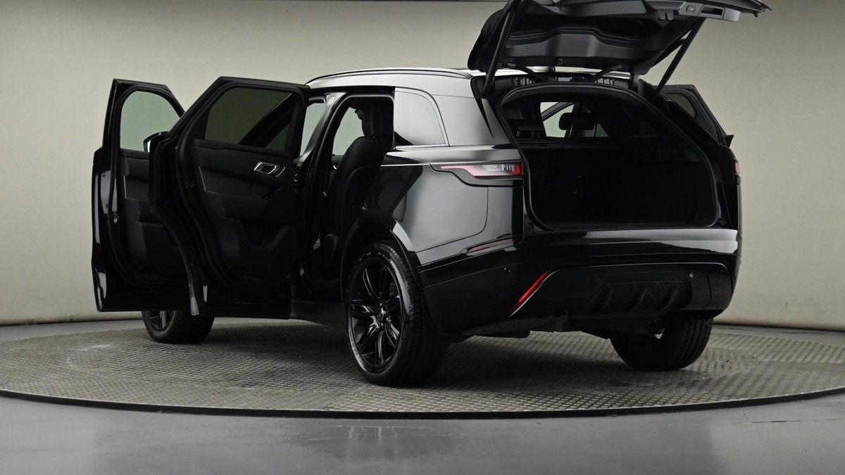 Land Rover Range Rover Velar Image 28