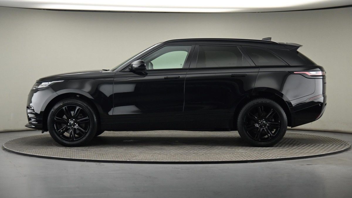 Land Rover Range Rover Velar Image 23