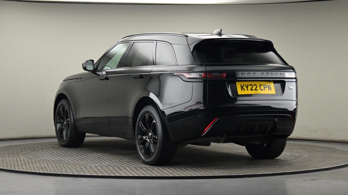 Land Rover Range Rover Velar Image 24