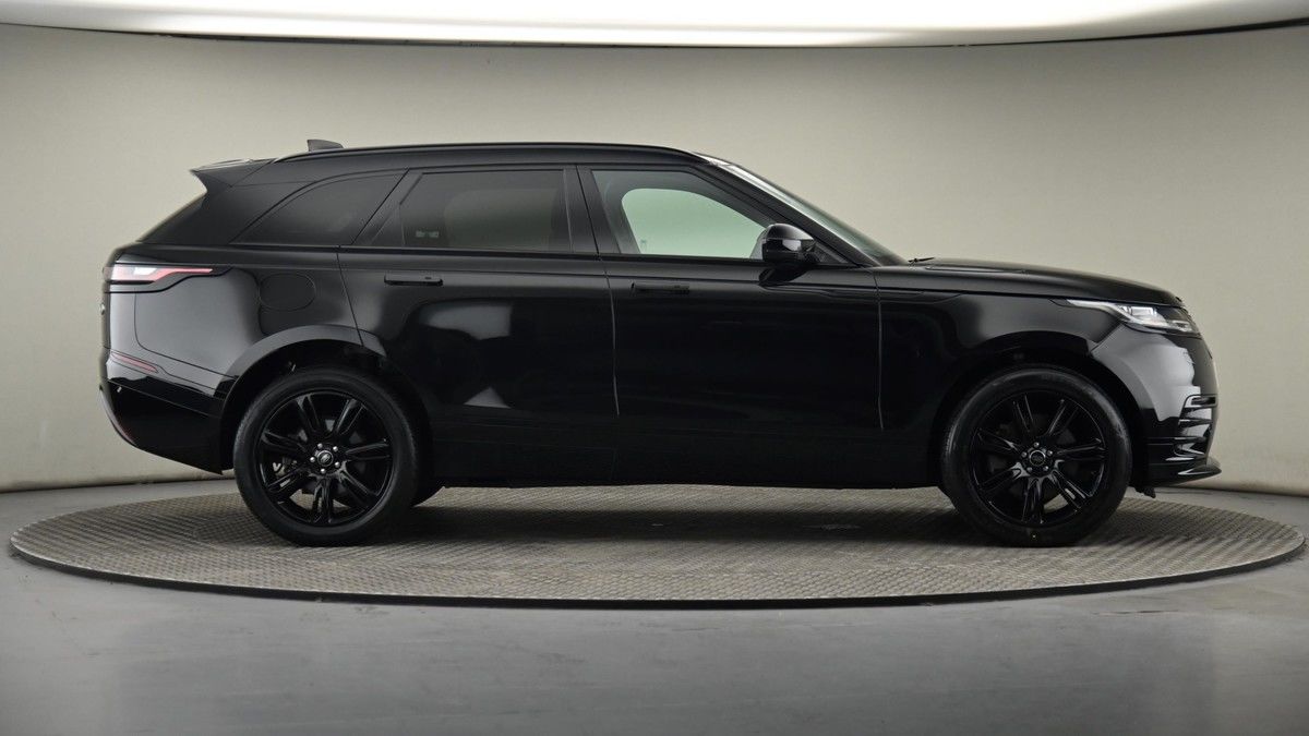 Land Rover Range Rover Velar Image 27