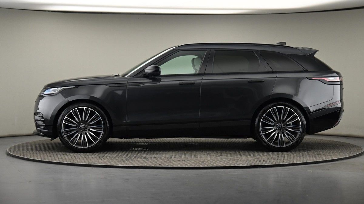 Land Rover Range Rover Velar Image 22