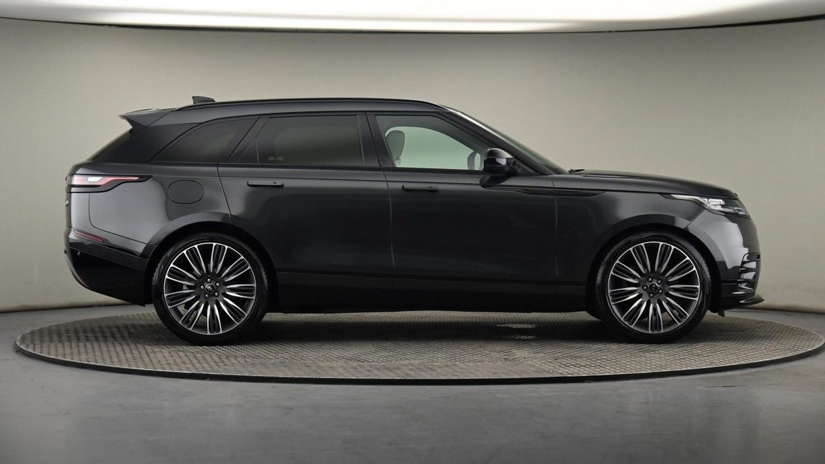 Land Rover Range Rover Velar Image 26