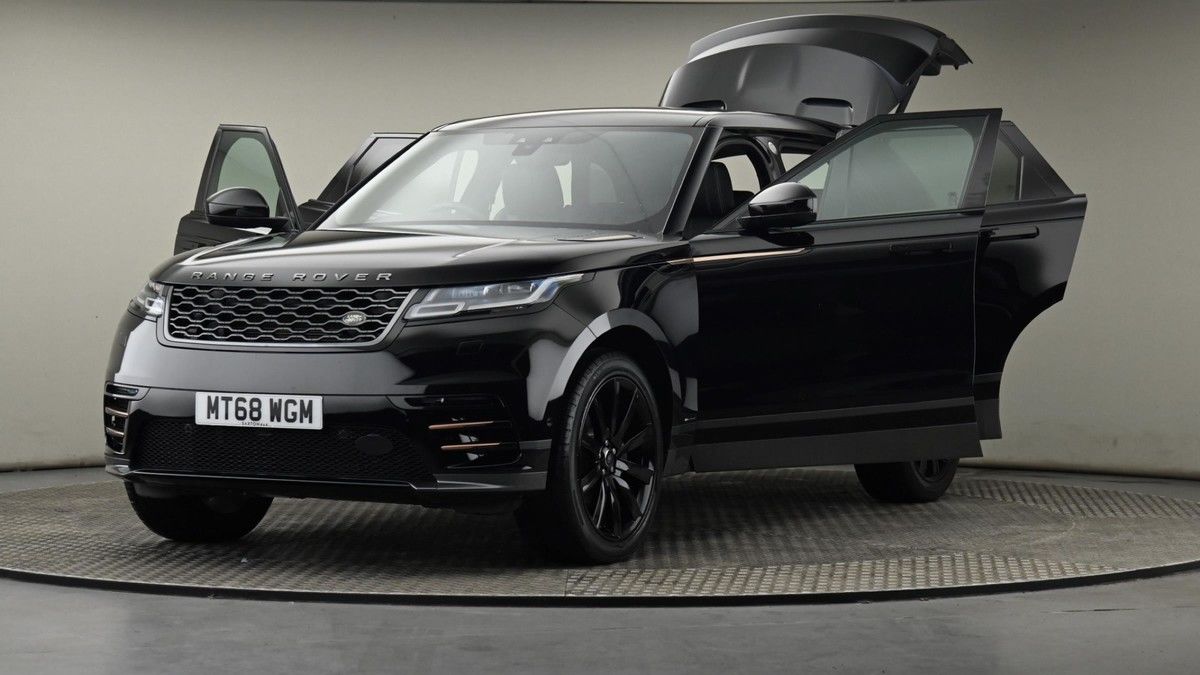 Land Rover Range Rover Velar Image 27