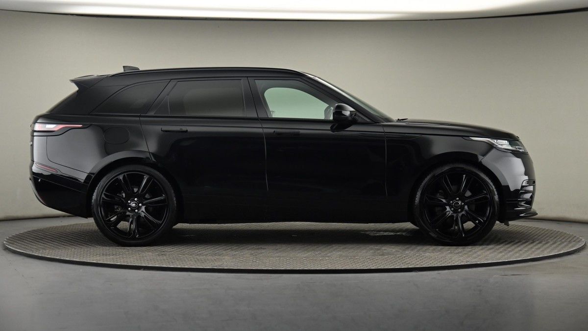 Land Rover Range Rover Velar Image 27