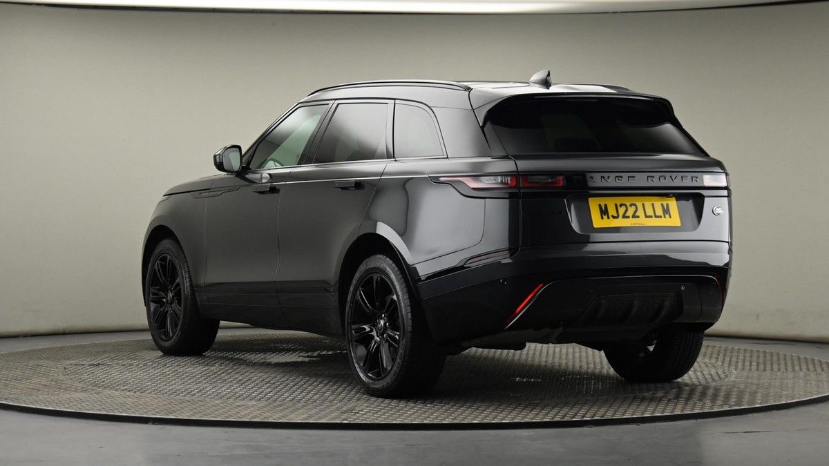 Land Rover Range Rover Velar Image 24