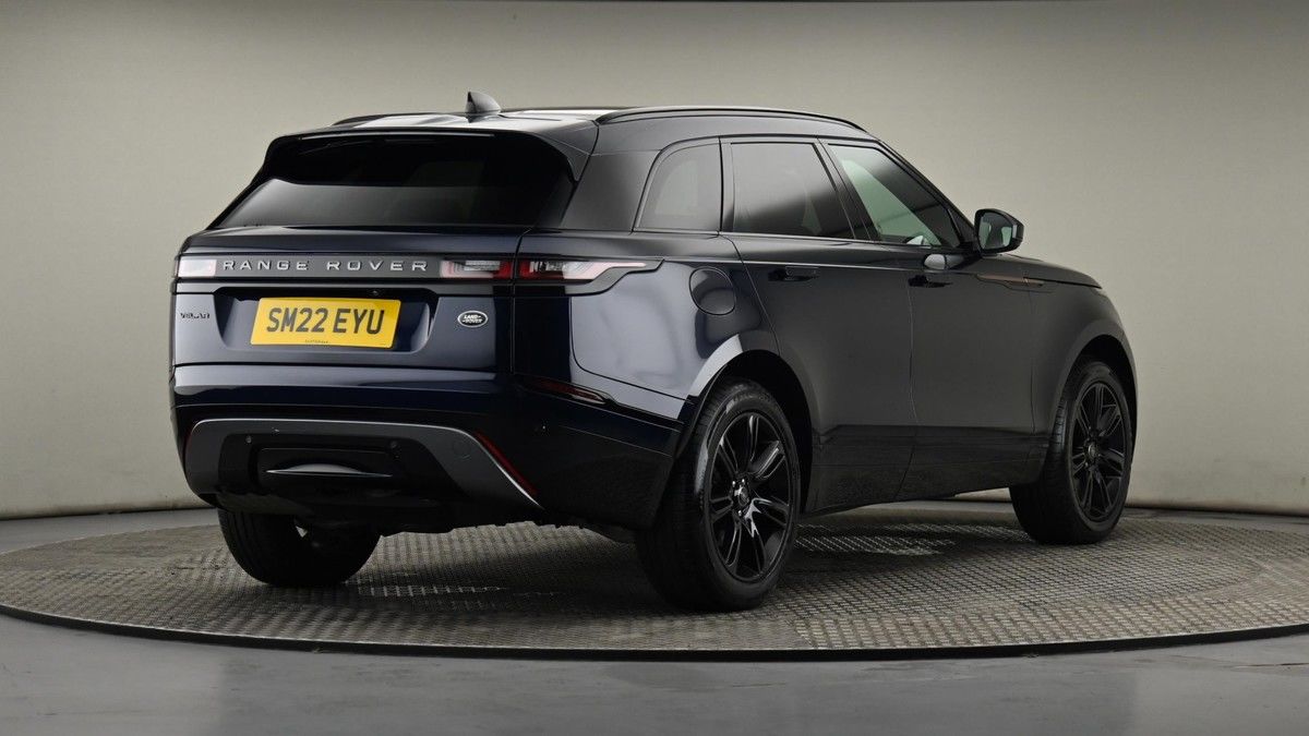 Land Rover Range Rover Velar Image 25