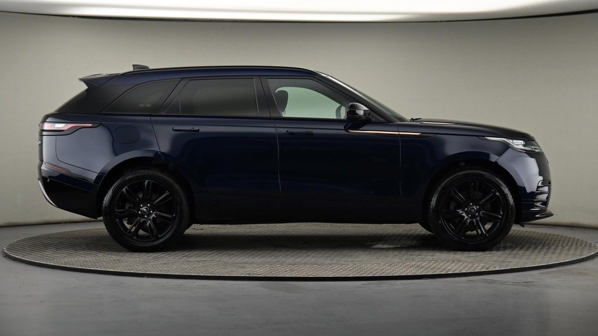 Land Rover Range Rover Velar Image 26