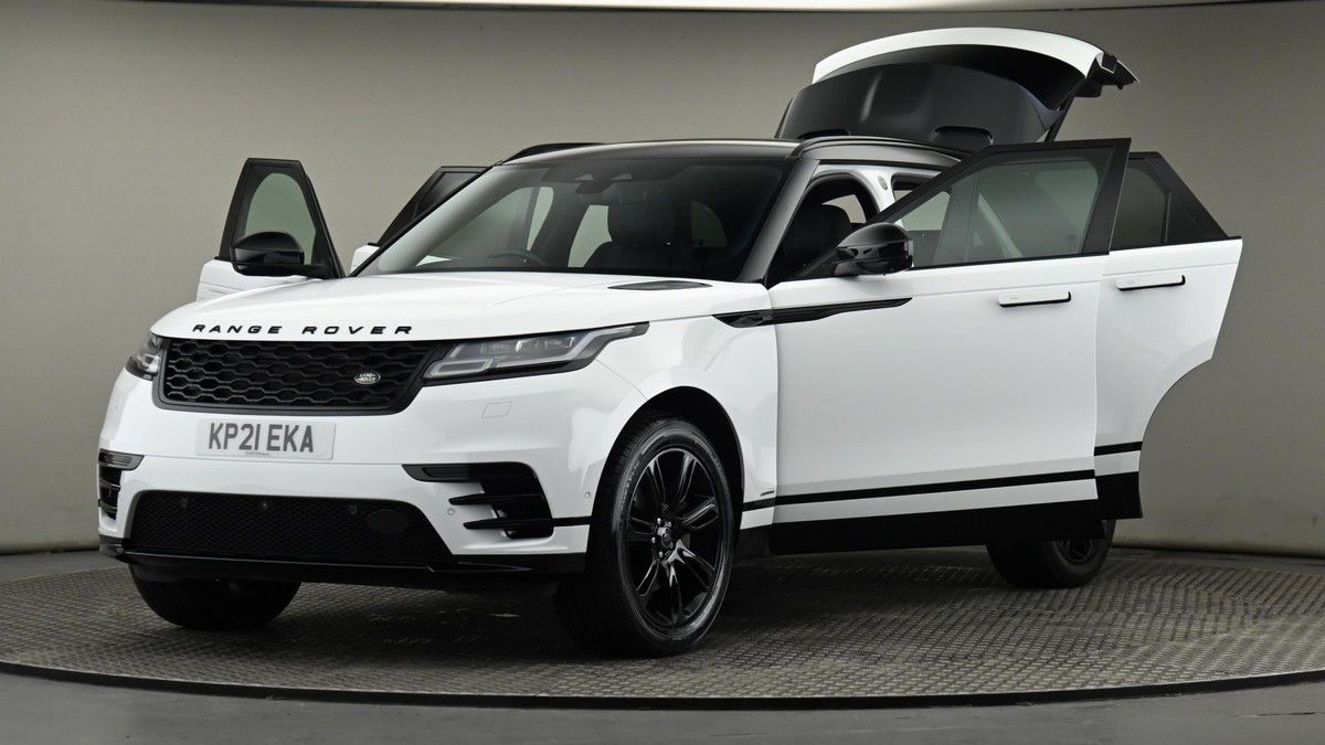 Land Rover Range Rover Velar Image 28