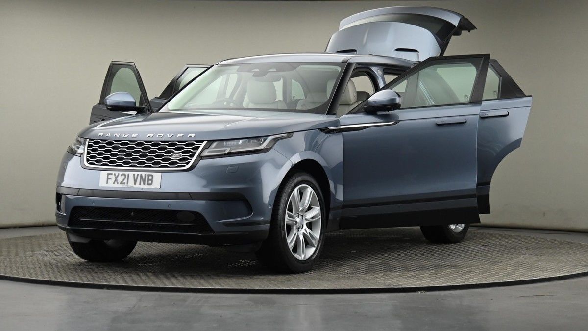 Land Rover Range Rover Velar Image 27