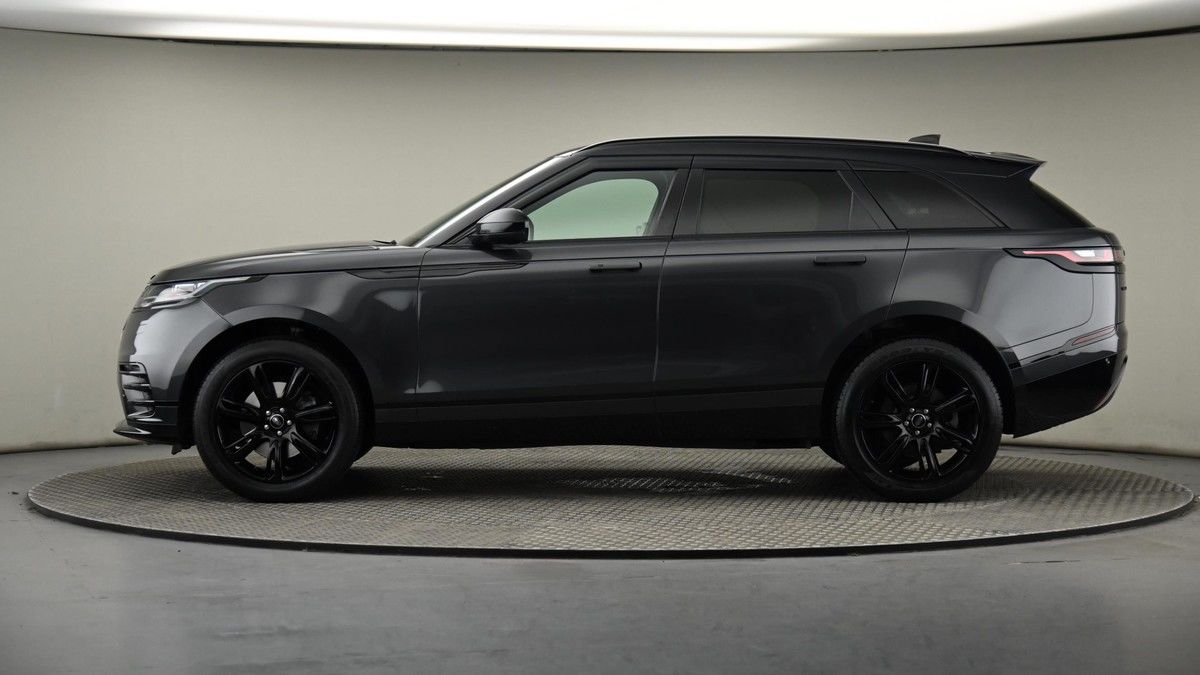 Land Rover Range Rover Velar Image 23