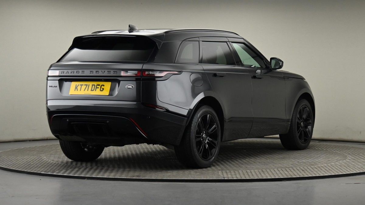 Land Rover Range Rover Velar Image 26