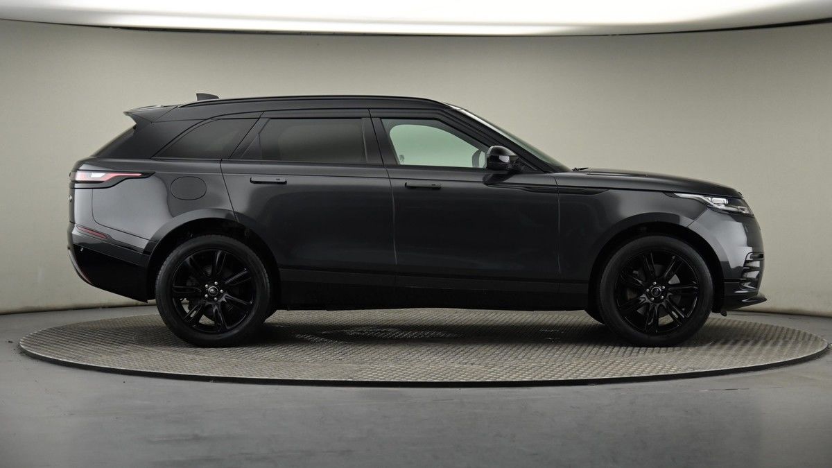 Land Rover Range Rover Velar Image 27