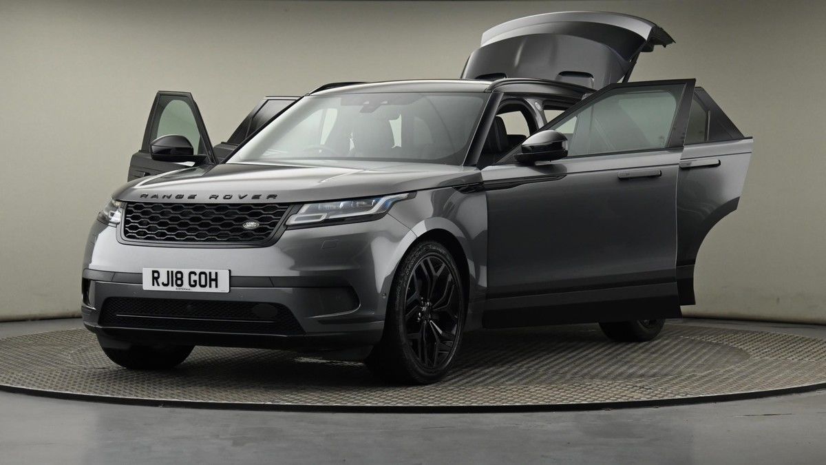 Land Rover Range Rover Velar Image 28