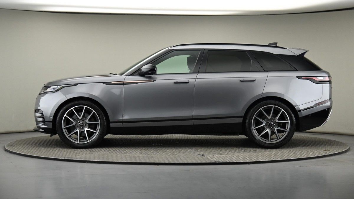 Land Rover Range Rover Velar Image 22